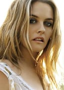 Alicia Silverstone