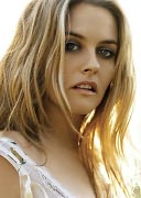 Alicia Silverstone